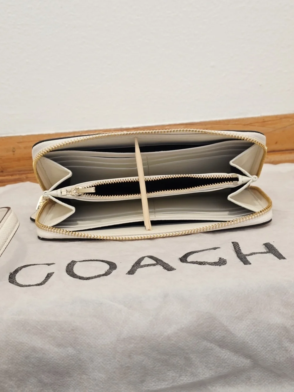 COACH Sierra Satchel + Accordian Zip Wallet w/ Stardust Studs In Chalk - Picture 16 of 16